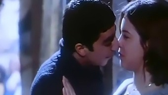 زیبایی جوان عرب، مونا چلبی، با 18+ داغ