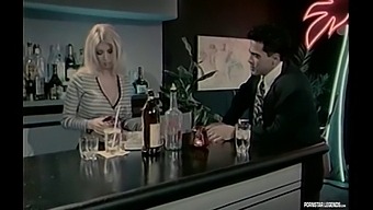 Jenna Jameson, Tunnettu Muhkea Pornotähti, Nauttii Intensiivisestä Anaaliseksistä Bobby Vitalen Kanssa