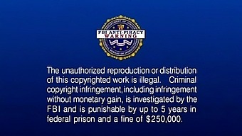 金发继母nikki Brooks在阳台上被高清插入和操
