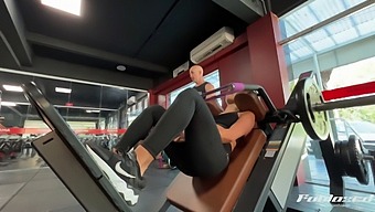 Watch A Teen Girl Masturbate In High Definition