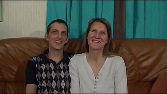 Amateur Couple'S Intimate Moment Caught On Camera
