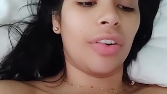 Sheila Ortega'Nın Nemli Amı Uyanıyor - Sıcak Bir Video