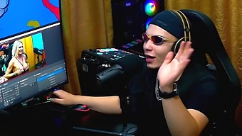 Sheepadas Store Bryster Stjæler Showet På Voksenpodcast - Xv Red