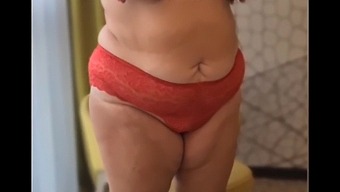 A Plump Lady'S Anal Play And Solo Climax
