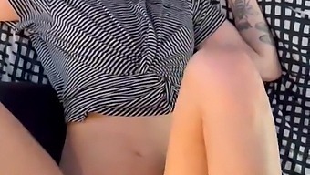 Een Europese Amateur'S Close-Up Pov Ervaring Met Een Enorme 12-Inch Anaconda Penis In Haar Strakke Kutje