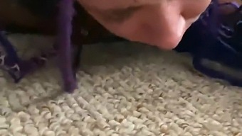 跨种族夫妇在业余视频中探索bdsm和种族游戏